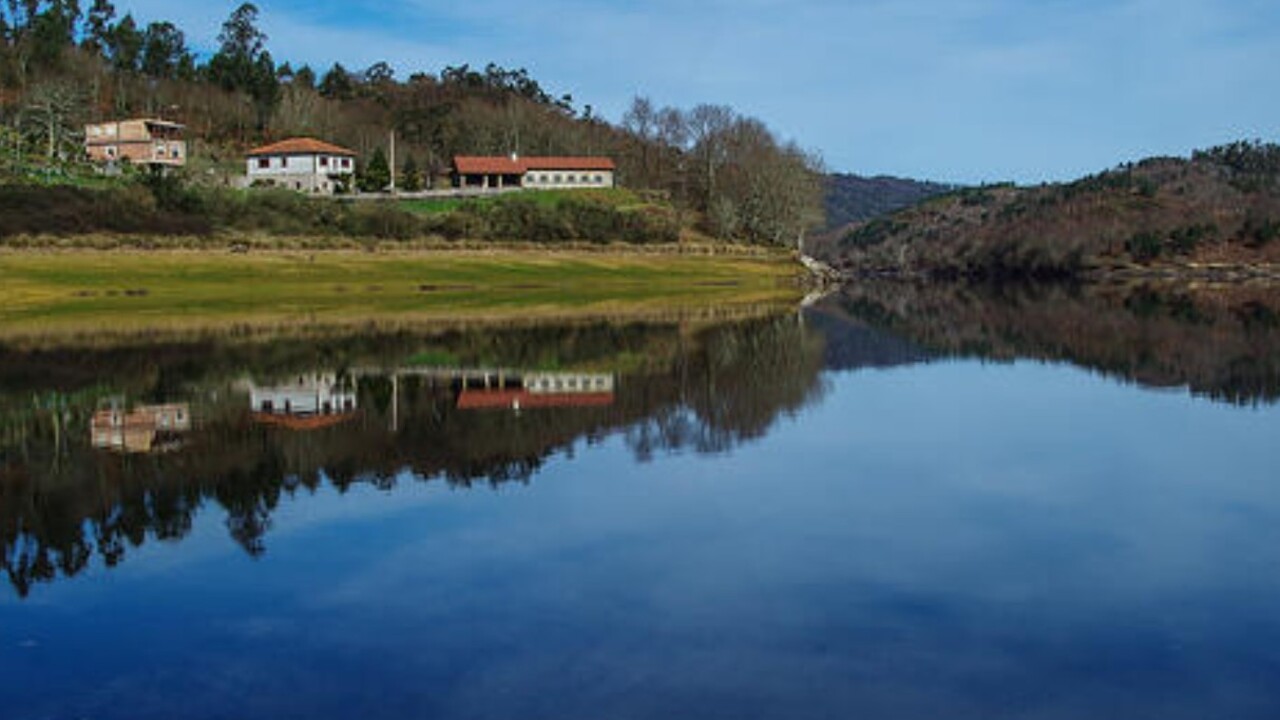 La presa de Eiras, en Pontevedra, sufre un deterioro grave que amenaza el abastecimiento de agua a más de 400.000 personas