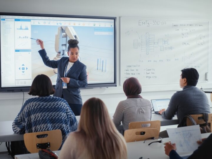 España necesitará cerca de 200.000 ingenieros en la próxima década, advierte el Instituto de la Ingeniería de España