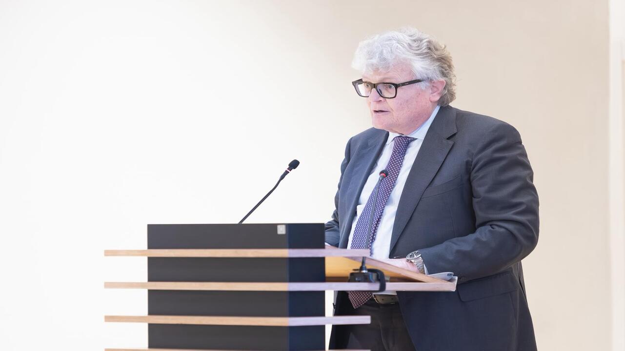 El presidente de Tecniberia denuncia el uso abusivo de contratación con Ineco y detalla los grandes desafíos para la ingeniería española