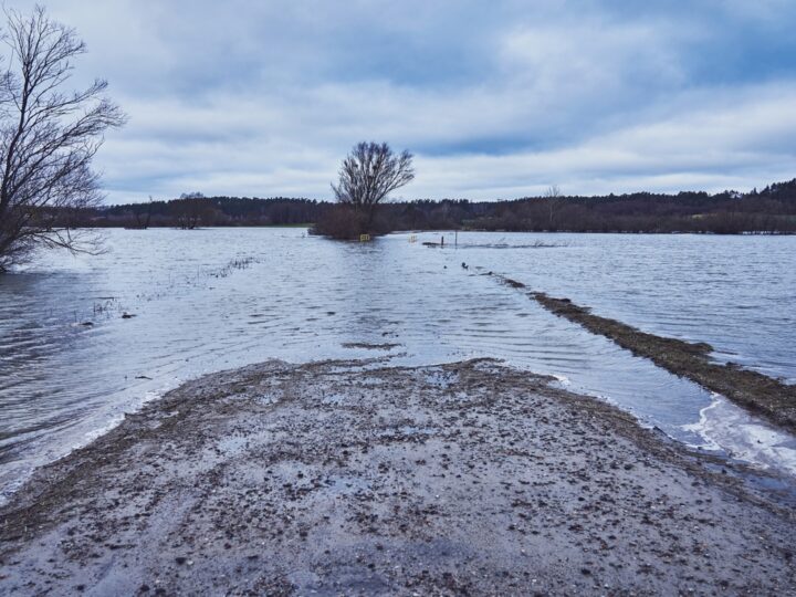 Portugal estabiliza su red hidráulica tras las inundaciones y gestiona el retorno progresivo de los evacuados