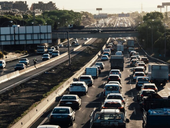 España necesita un plan urgente para recuperar y modernizar sus carreteras