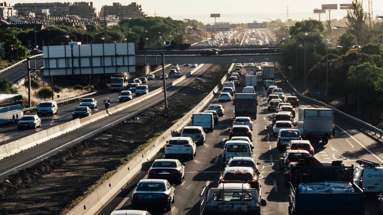 España necesita un plan urgente para recuperar y modernizar sus carreteras