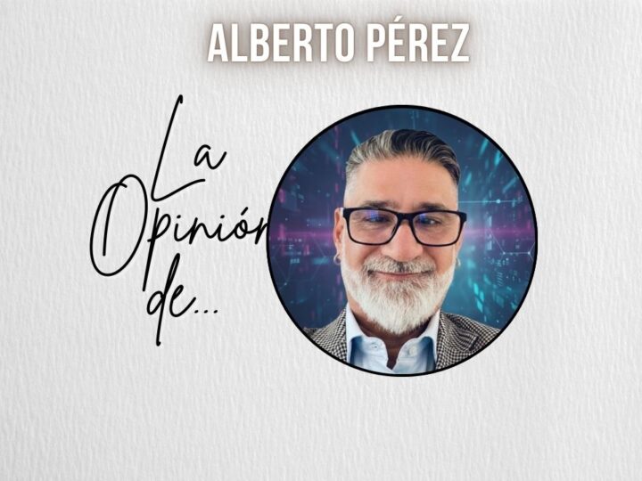 ¡Pardiez, cortita y al pie!