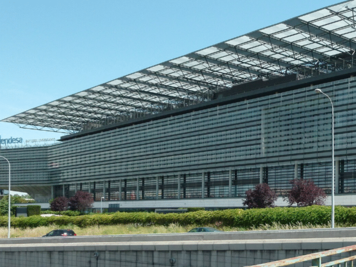 Endesa releva a José Bogas tras doce años y abre una nueva etapa bajo el impulso estratégico de Enel