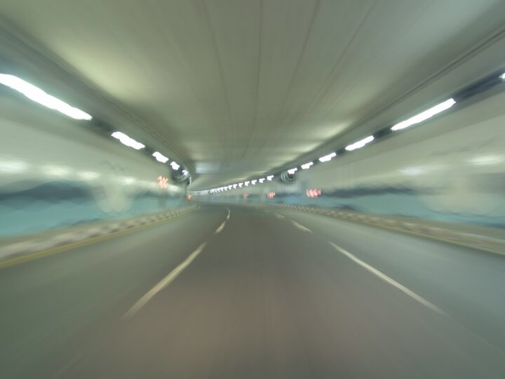 China redefine la ingeniería subterránea con una tuneladora inteligente capaz de excavar bajo el Yangtsé