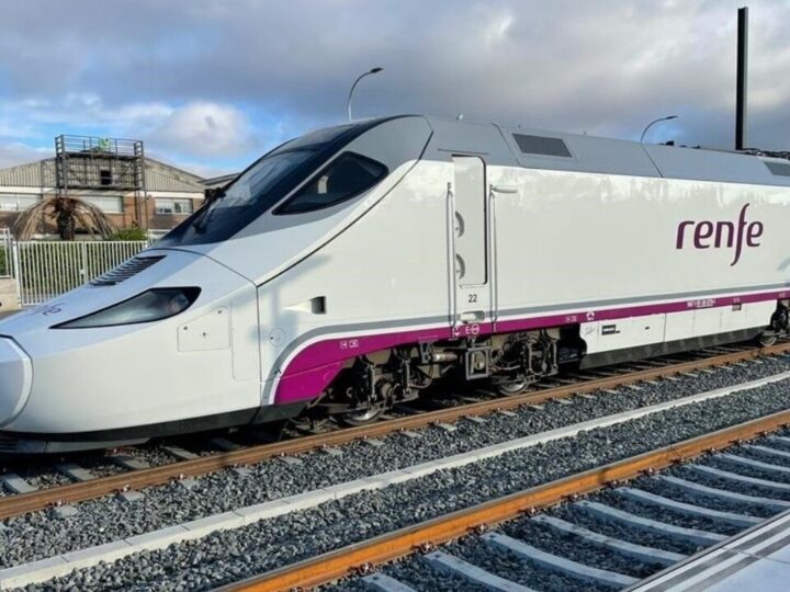 Dimite el secretario general de Renfe en plena tensión interna por Talgo y la filial de autobuses
