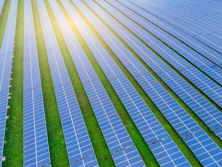 Las fotovoltaicas piden créditos puente al ICO ante el desplome de los ingresos de los parques solares